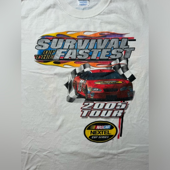 Nascar Nextel Cup Series 2005 Tour Tshirt Size L Survival of the Fastest - Picture 3 of 7